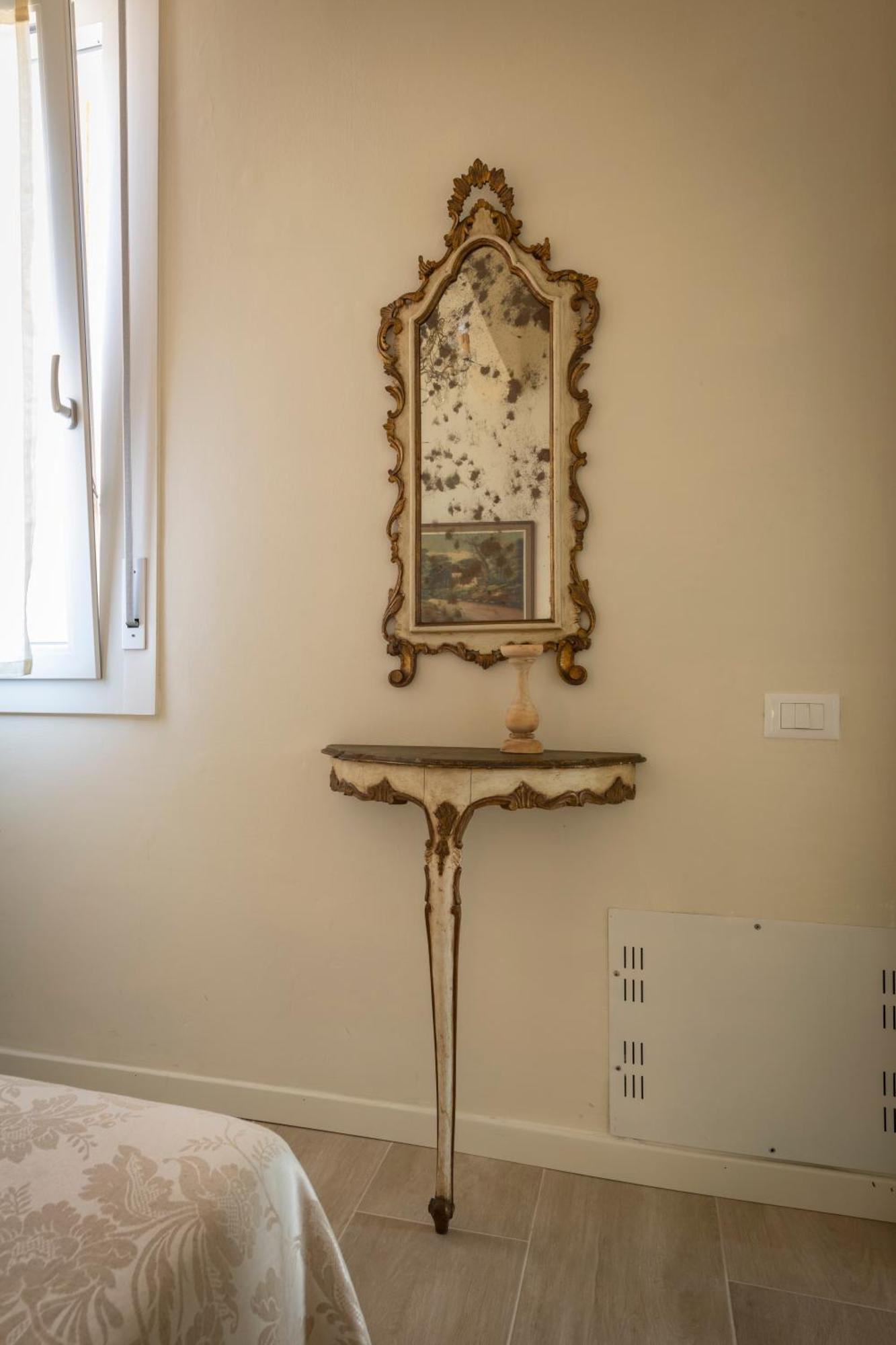 ペザロCasa Baia Flaminiaアパートメント エクステリア 写真
